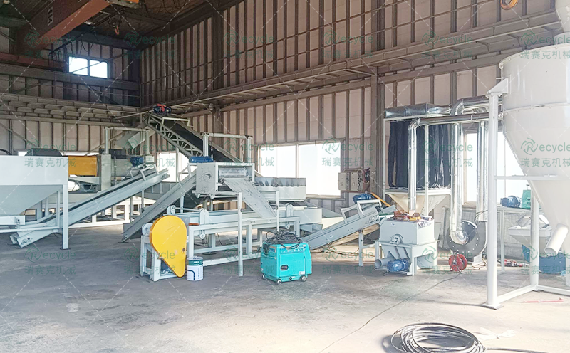 廢舊輪胎破碎加工顆粒線(xiàn)：靈活定制化的廢舊輪胎處理方案